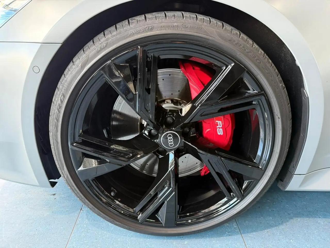 Audi RS6 RS 6 Avant 4.0 TFSI V8 quattro tiptronic