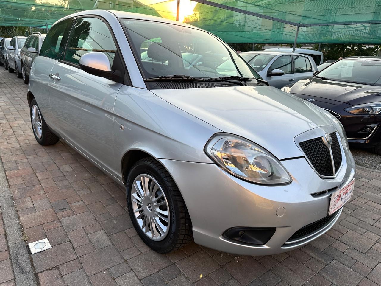 Lancia Ypsilon 1.2 Benzina