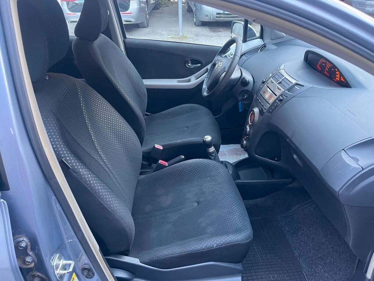 Toyota Yaris 1.0 69Cv GPL 5 porte Lounge