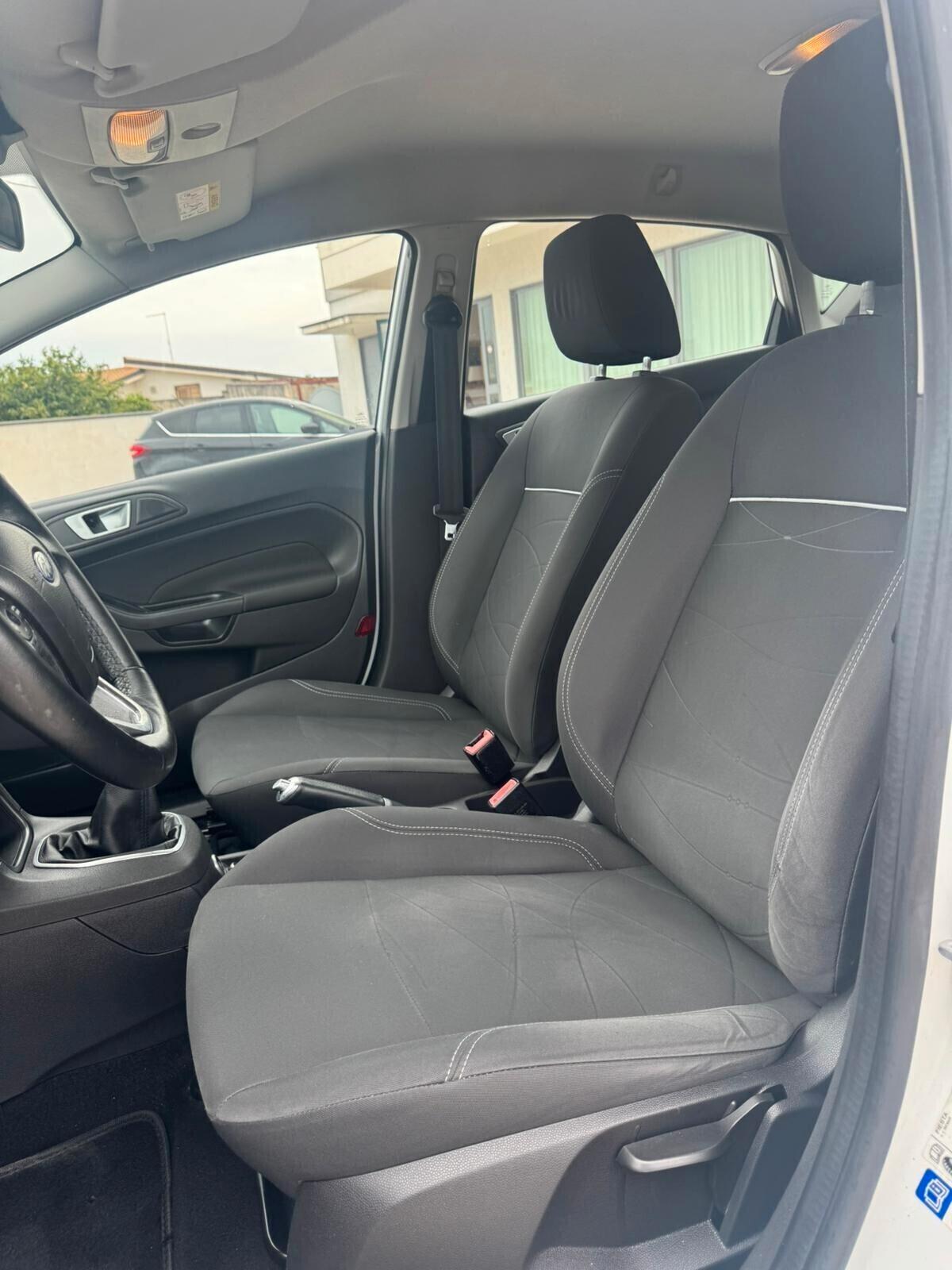 Ford Fiesta 1.4 5 porte Bz.- GPL Black & White Edition