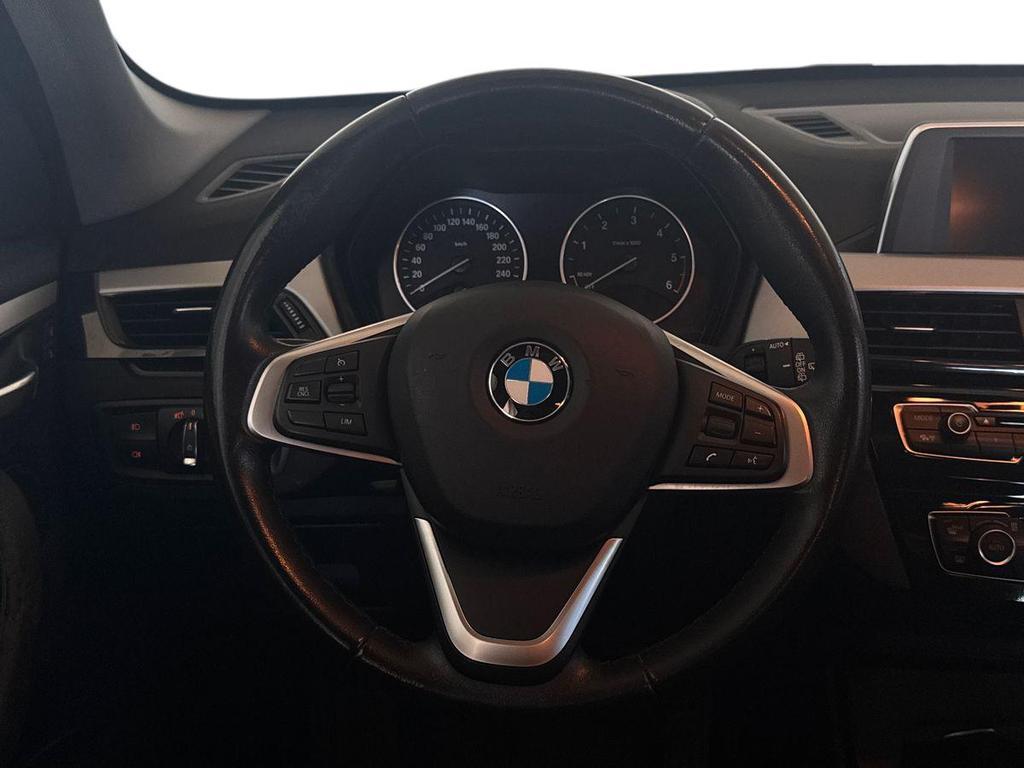 BMW X1 18 d Advantage xDrive