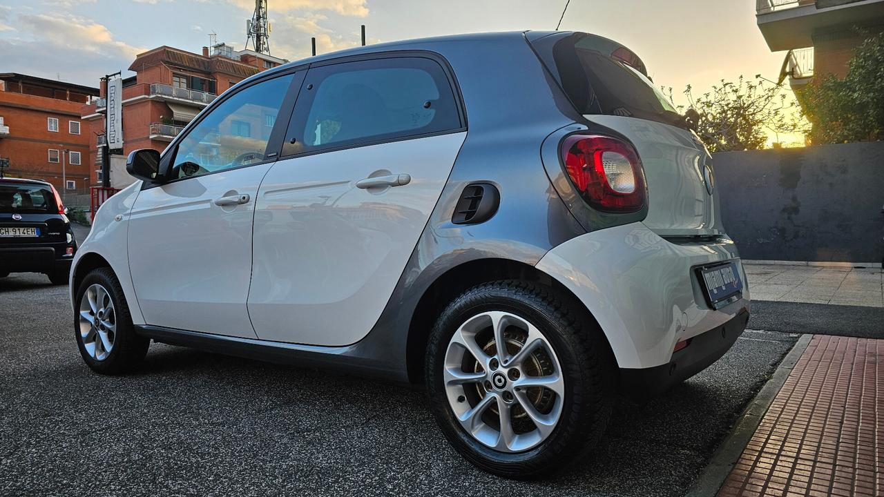 Smart ForFour 90 0.9 Turbo twinamic Passion UNIPRO NAV ANDROID TAGL UFF LED