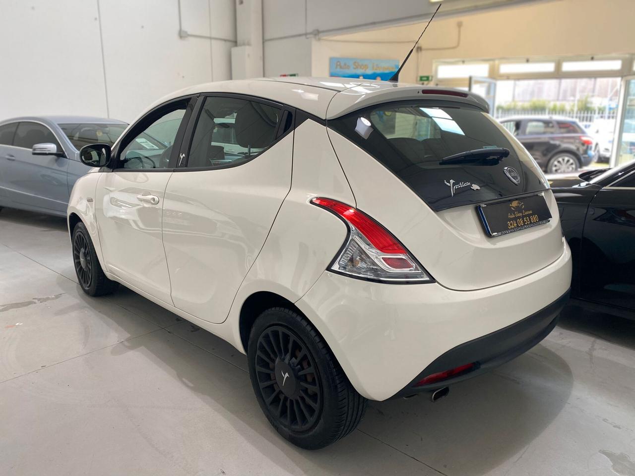 Lancia Ypsilon 1.2 69 CV 5 porte ELLE