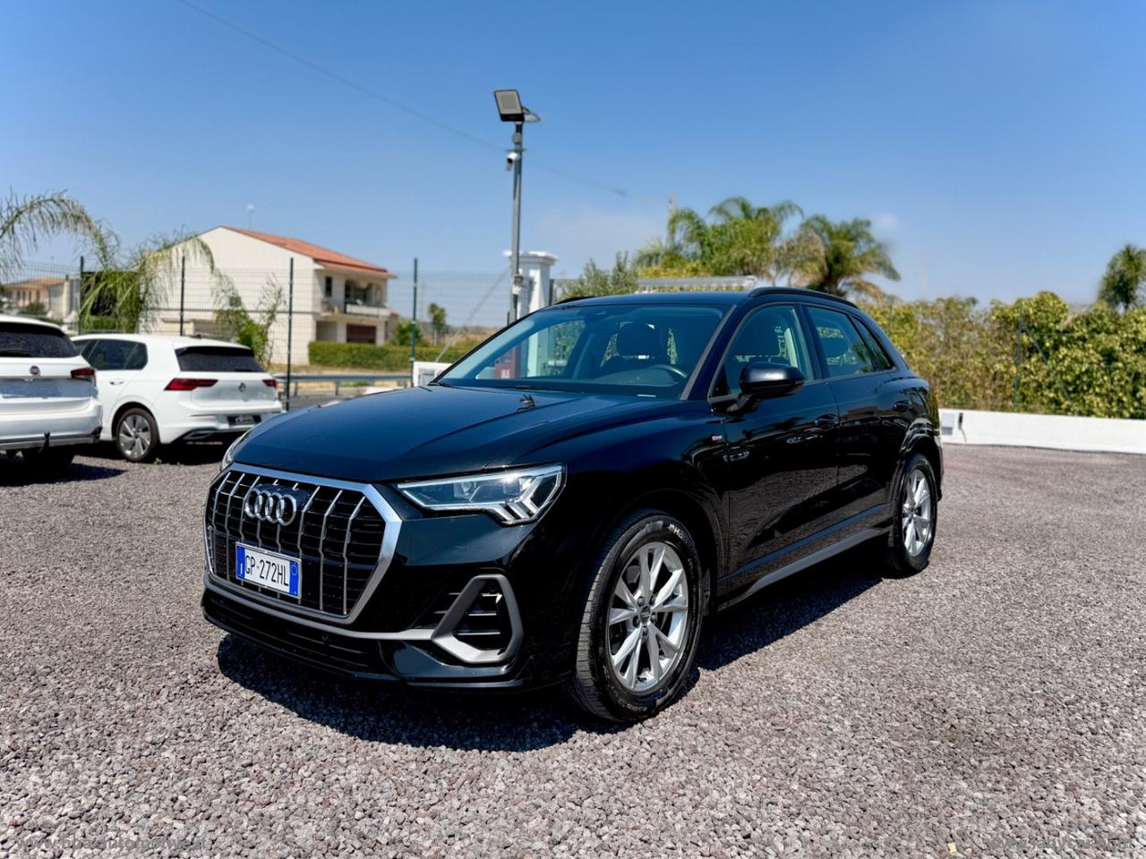 AUDI Q3 2.0TDI 150 S-tronic S-LINE NAVI FULL LED PELLE AUTOMATICA