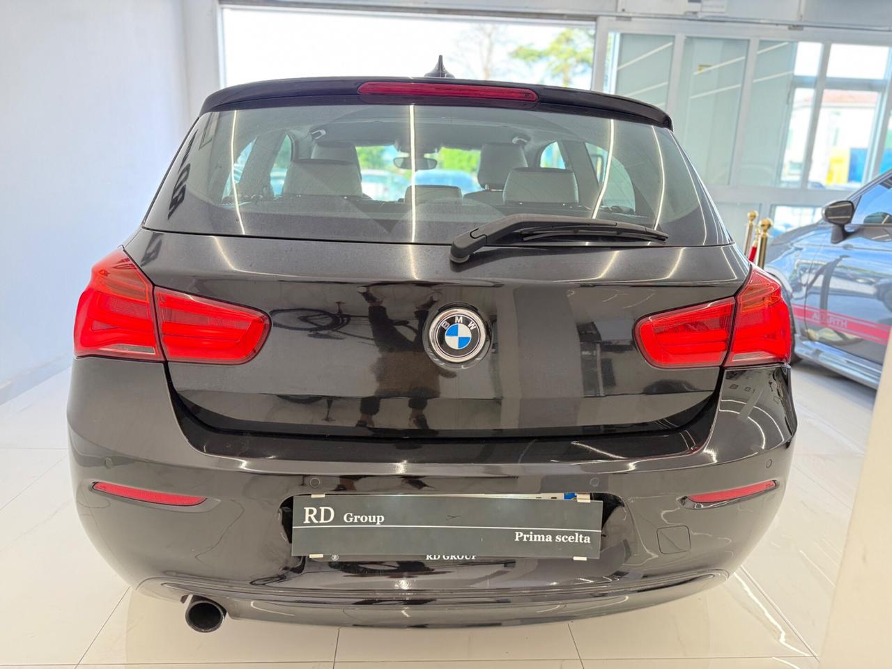 Bmw 116d Sport 3p Automatico Black Edition