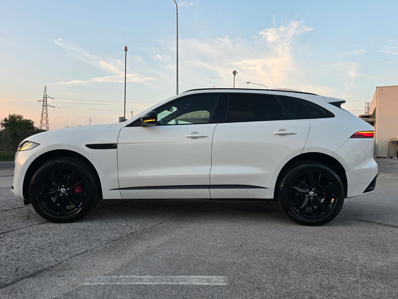 Jaguar F-Pace 2.0 D 204 CV AWD aut. R-Dynamic SE