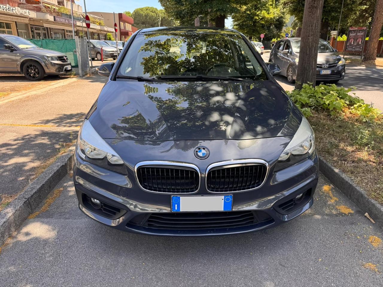 Bmw 216d Active Tourer Luxury neopaten garanzia 12 mesi