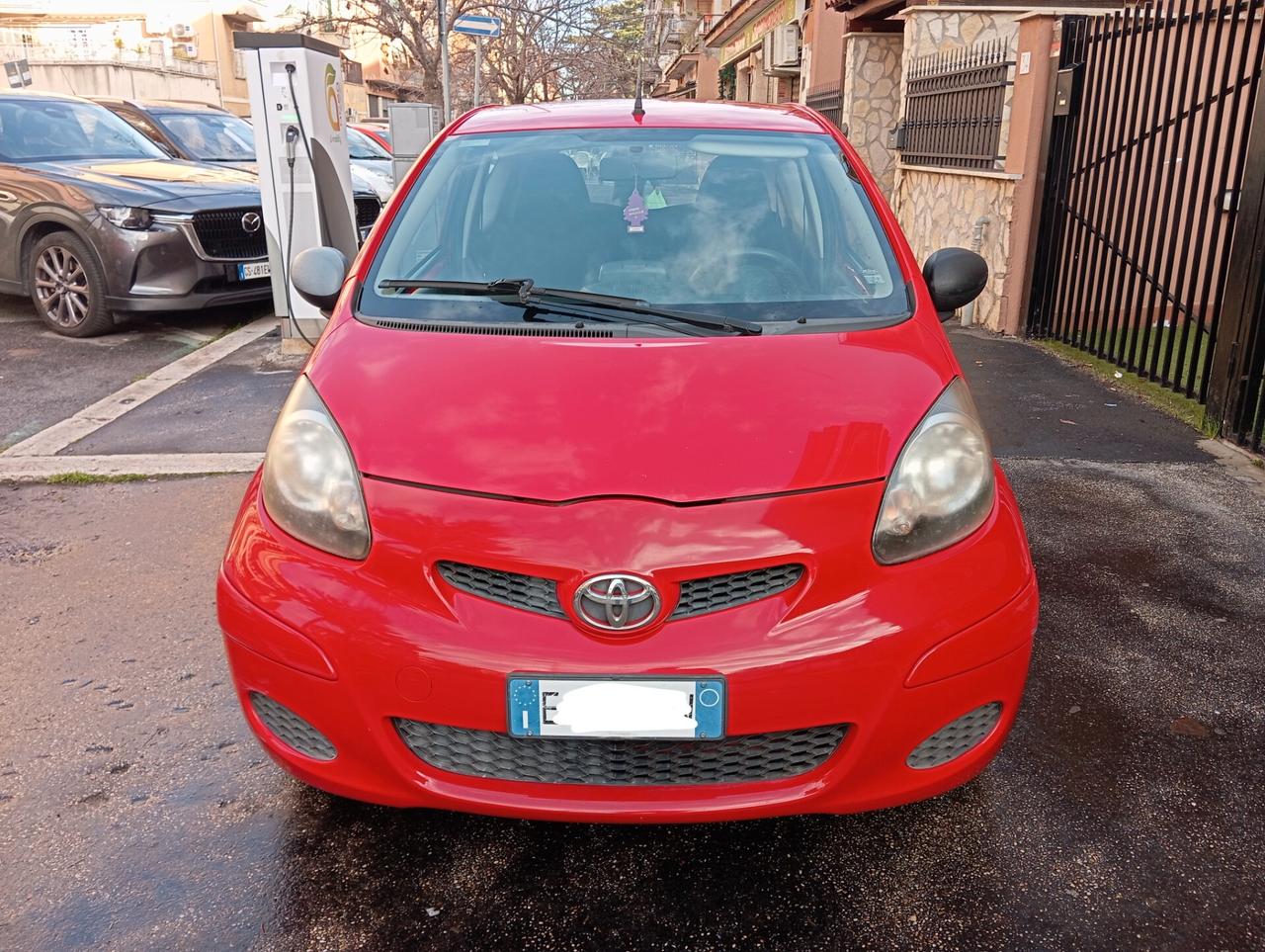 Toyota Aygo 1.0 Now Connect E5 offerta del mese