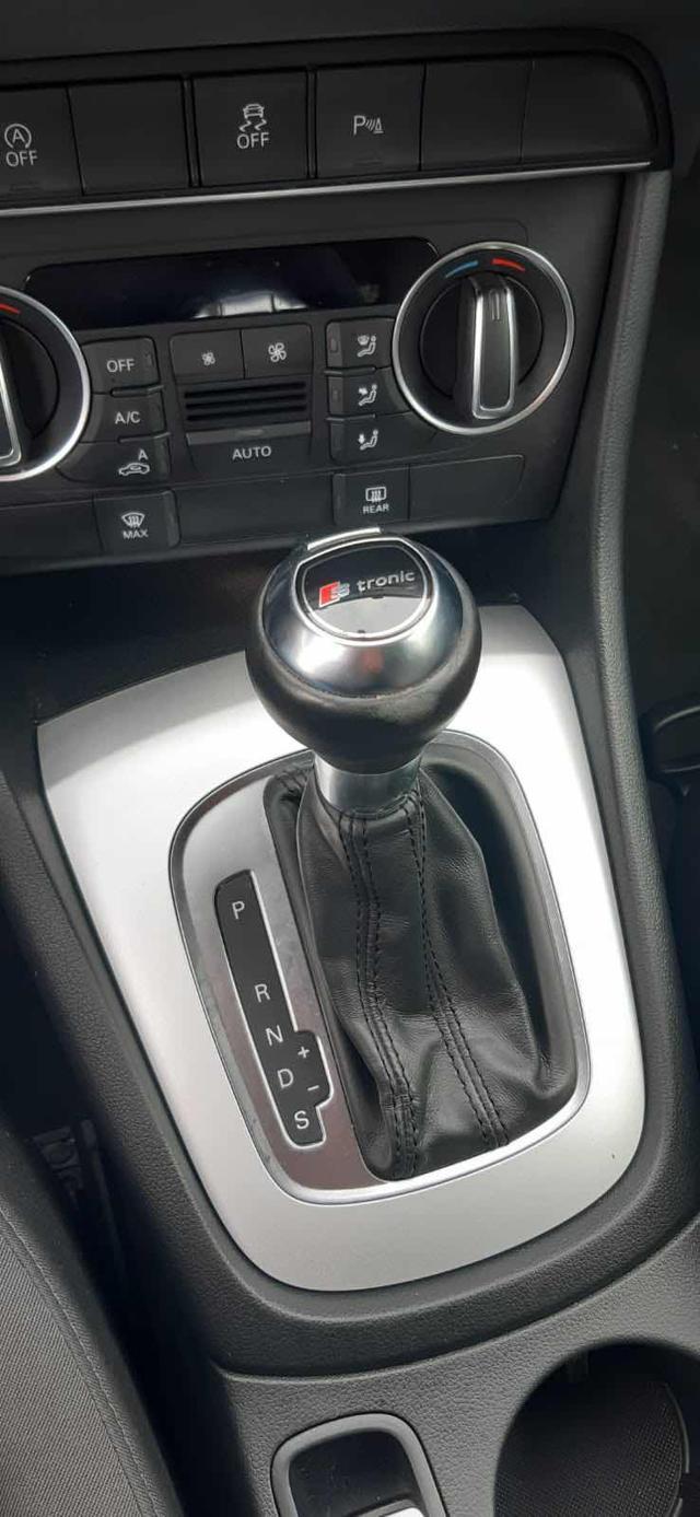 AUDI Q3 2.0 TDI 120CV S tronicBusiness SCONTO ROTTAMAZIONE