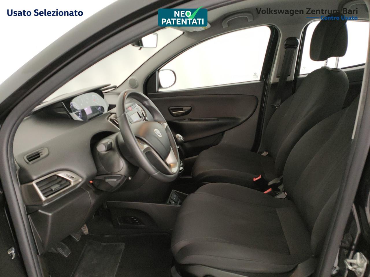 Lancia Ypsilon 1.0 firefly hybrid gold s&s 70cv