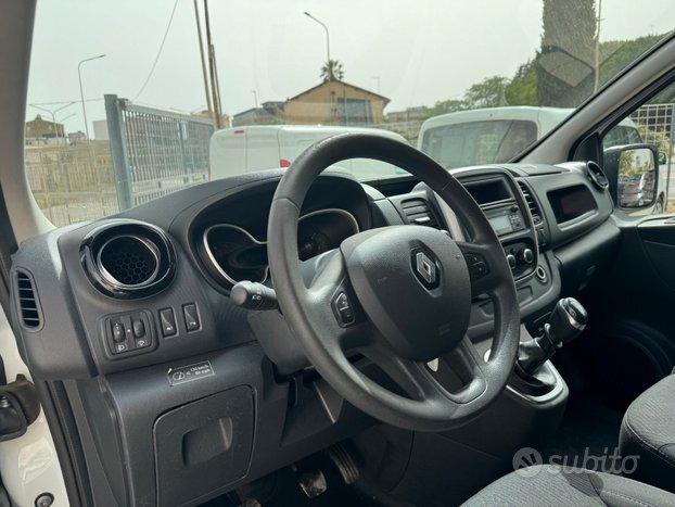 Renault Trafic 2.0 dCi 120CV Furgone anno 2020 SOL