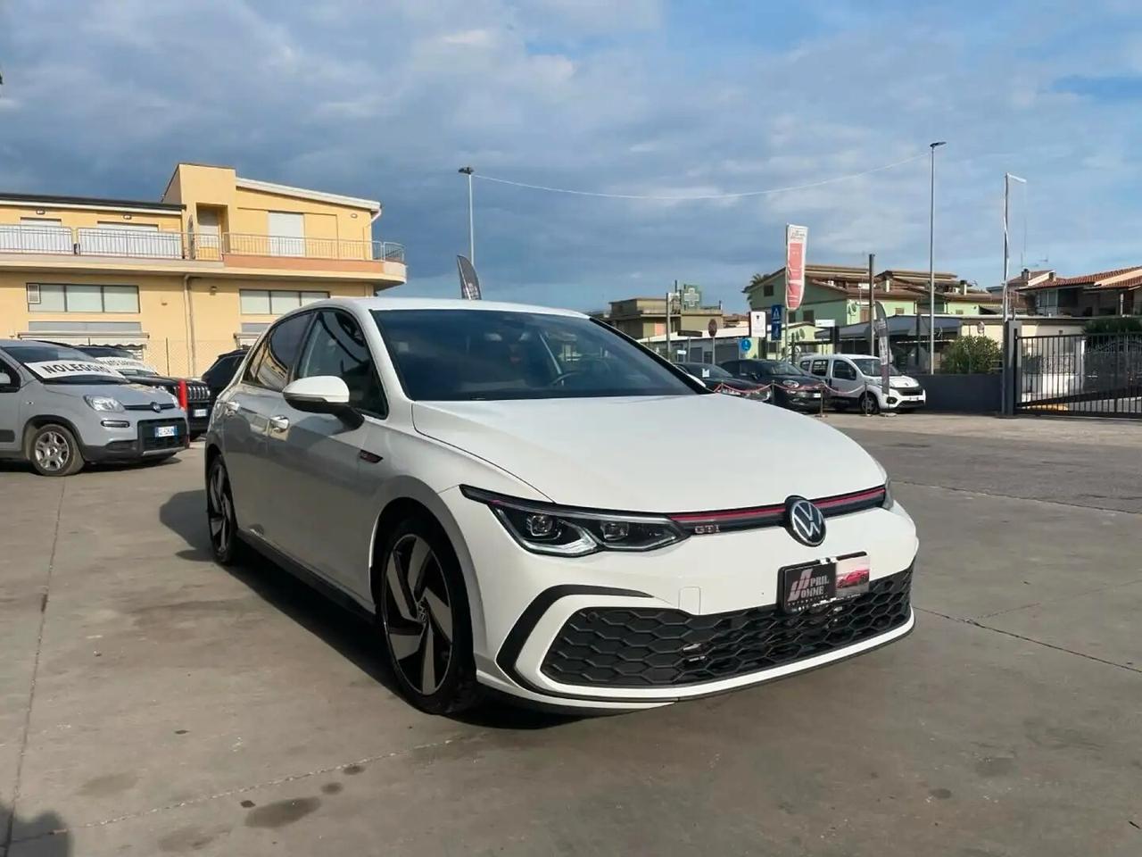 Volkswagen Golf GTI 2.0 TSI DSG