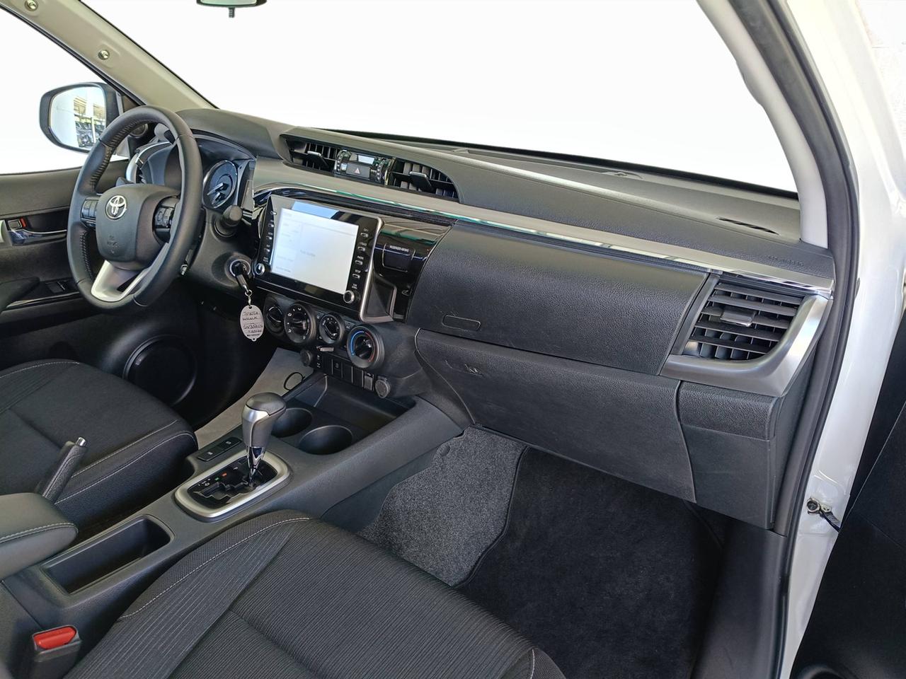 TOYOTA Hilux IV 2021 - Hilux 2.4 d-4d extra cab Comfort 4wd