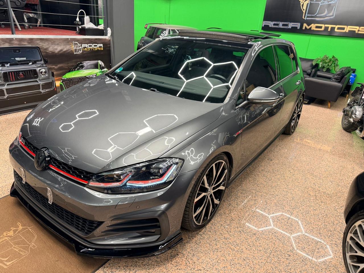 Volkswagen Golf GTI PERFORMANCE TSI 230CV DSG