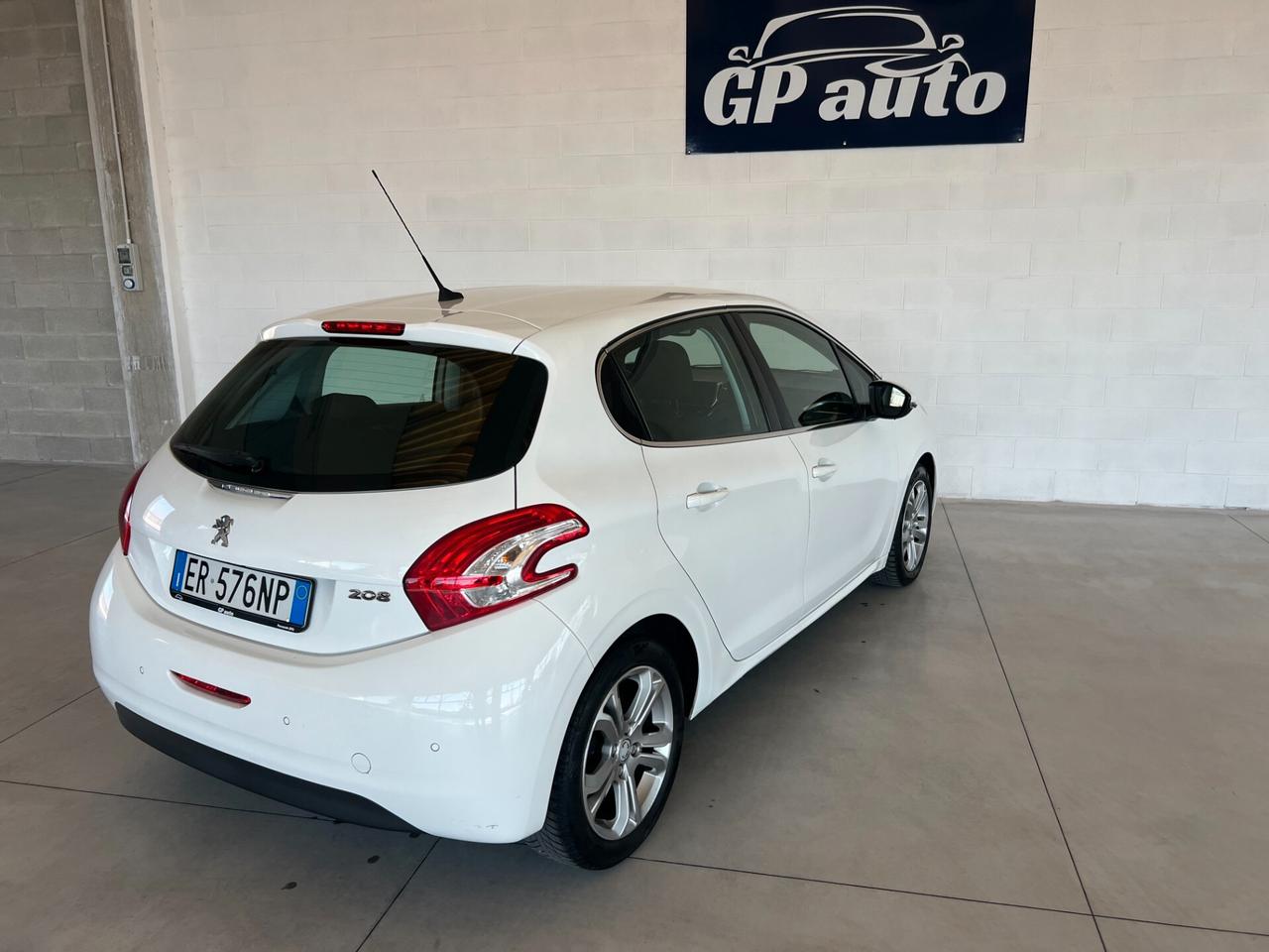 Peugeot 208 1.2 VTi 82 CV 5 porte Allure