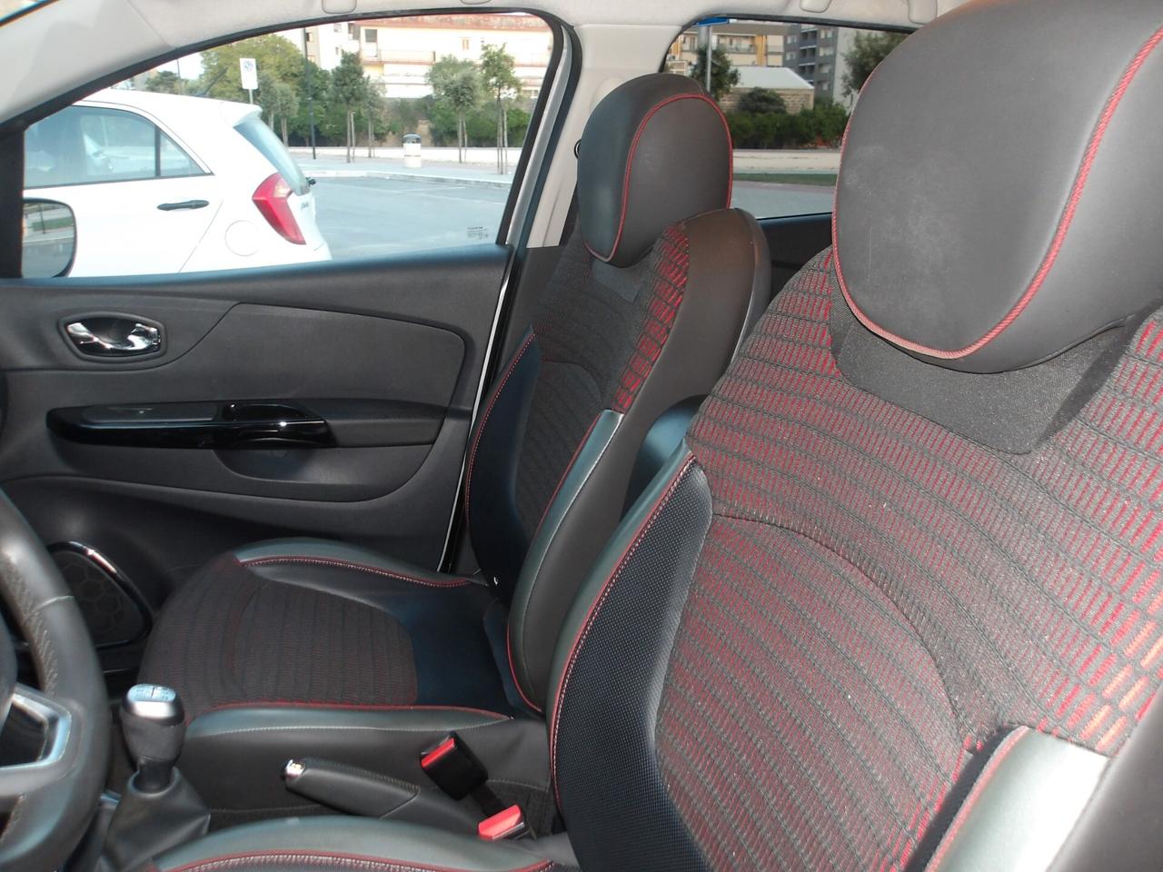 RENAULT CAPTUR 900 BENZ-KM 44.000-GARANZIA FULL