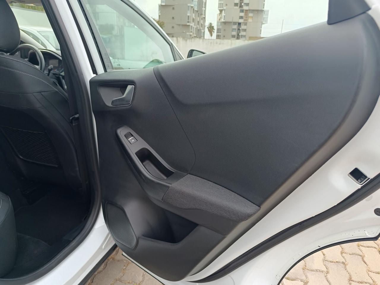 Ford Puma 1.0 EcoBoost Hybrid 125 CV Titanium