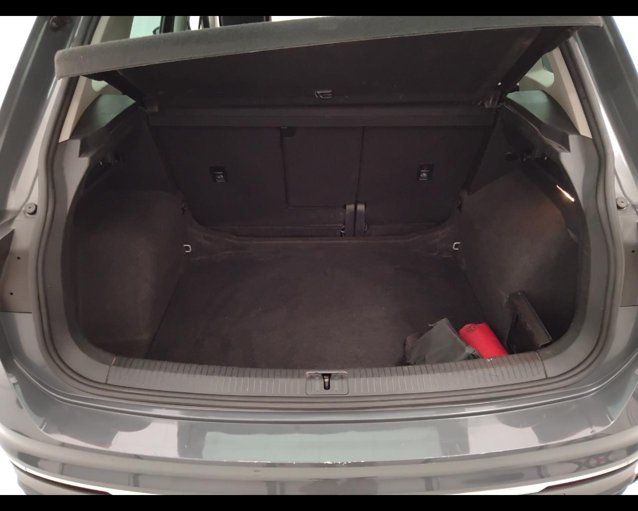 VOLKSWAGEN Tiguan II 2021 - Tiguan 2.0 tdi Life 122cv