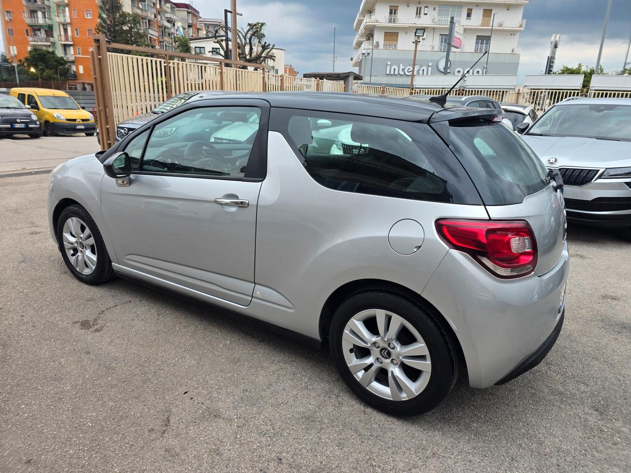 Ds DS3 3 1.4 HDi 70 Just Black