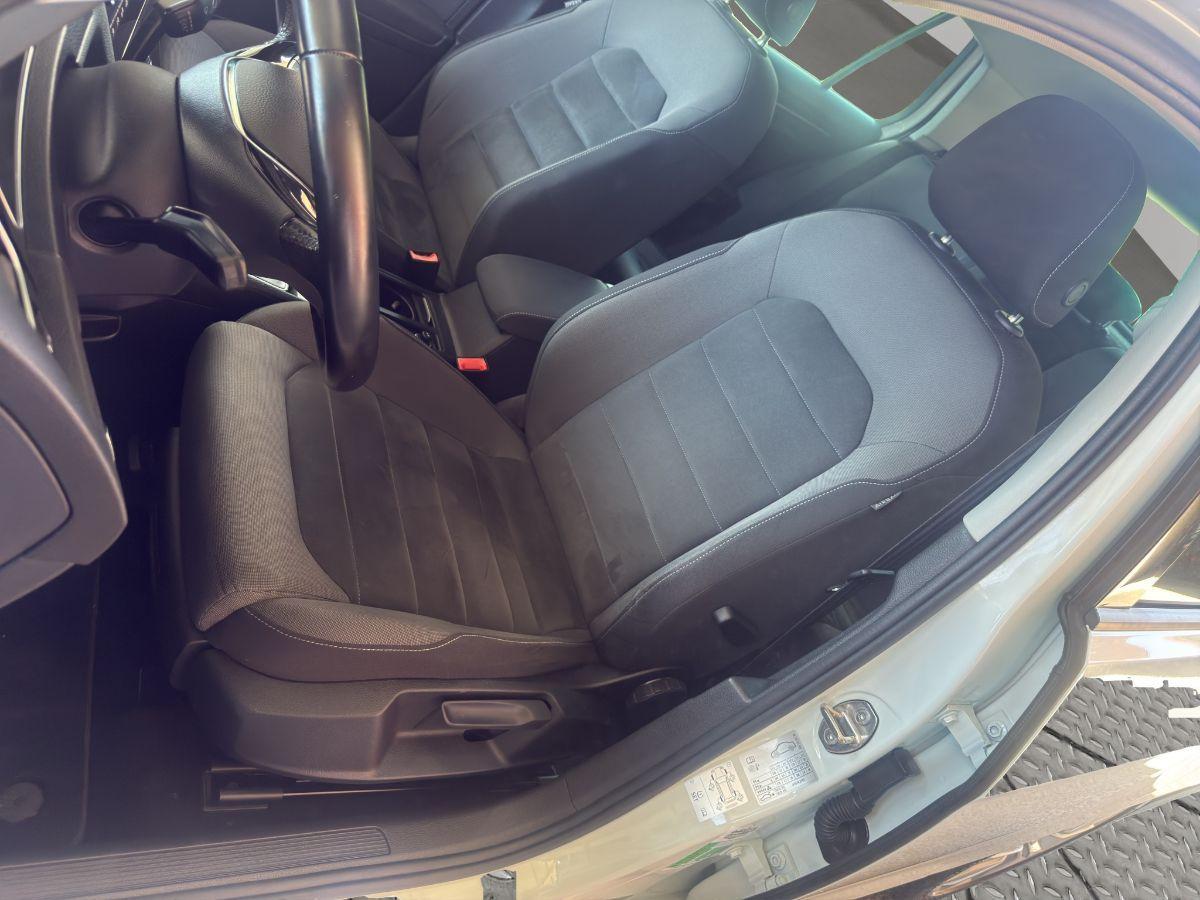 VOLKSWAGEN - Golf - 2.0 TDI 150CV DSG 5p. 4MOT. Highline BMT