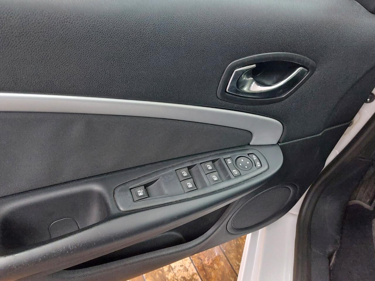 Renault Megane Mégane C-C 1.5 dCi 110CV EDC Wave Edition