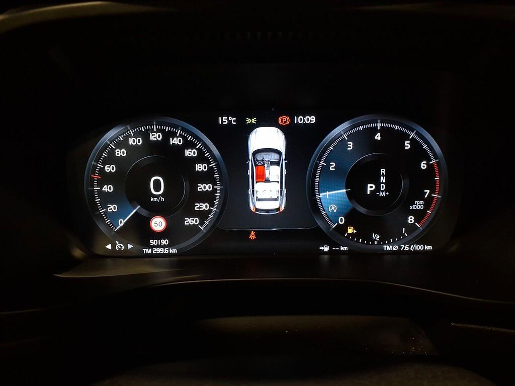VOLVO XC40 1.5 T2 129CV GEARTRONIC CORE ( FARI LED - COCKPIT - CRUISE - NAVI - PDC - CERCHI 18 )