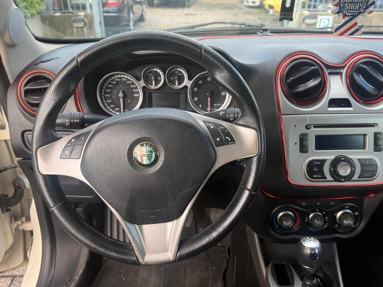 Alfa Romeo MiTo 1.4 8V S&S Distinctive Sport Pack