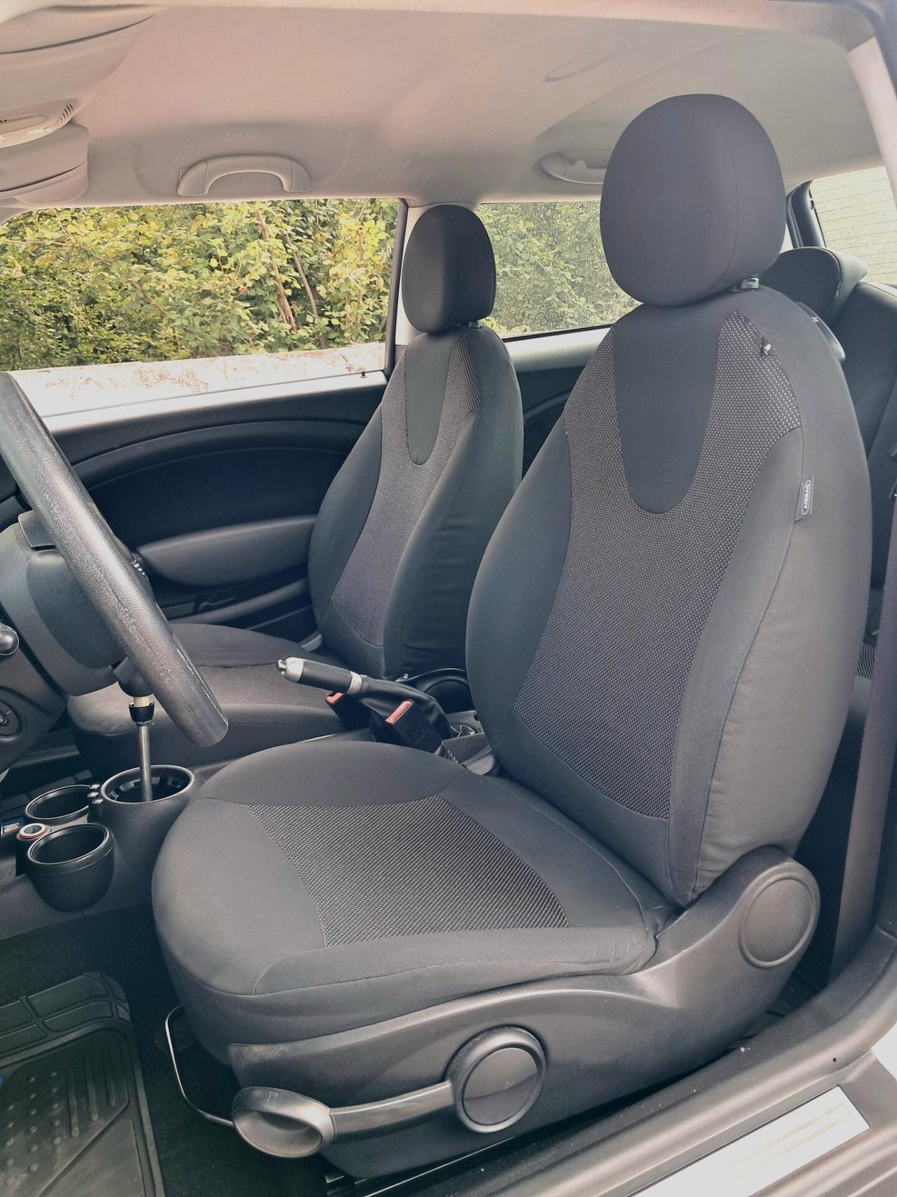 Mini Cooper D 1.6 90cv