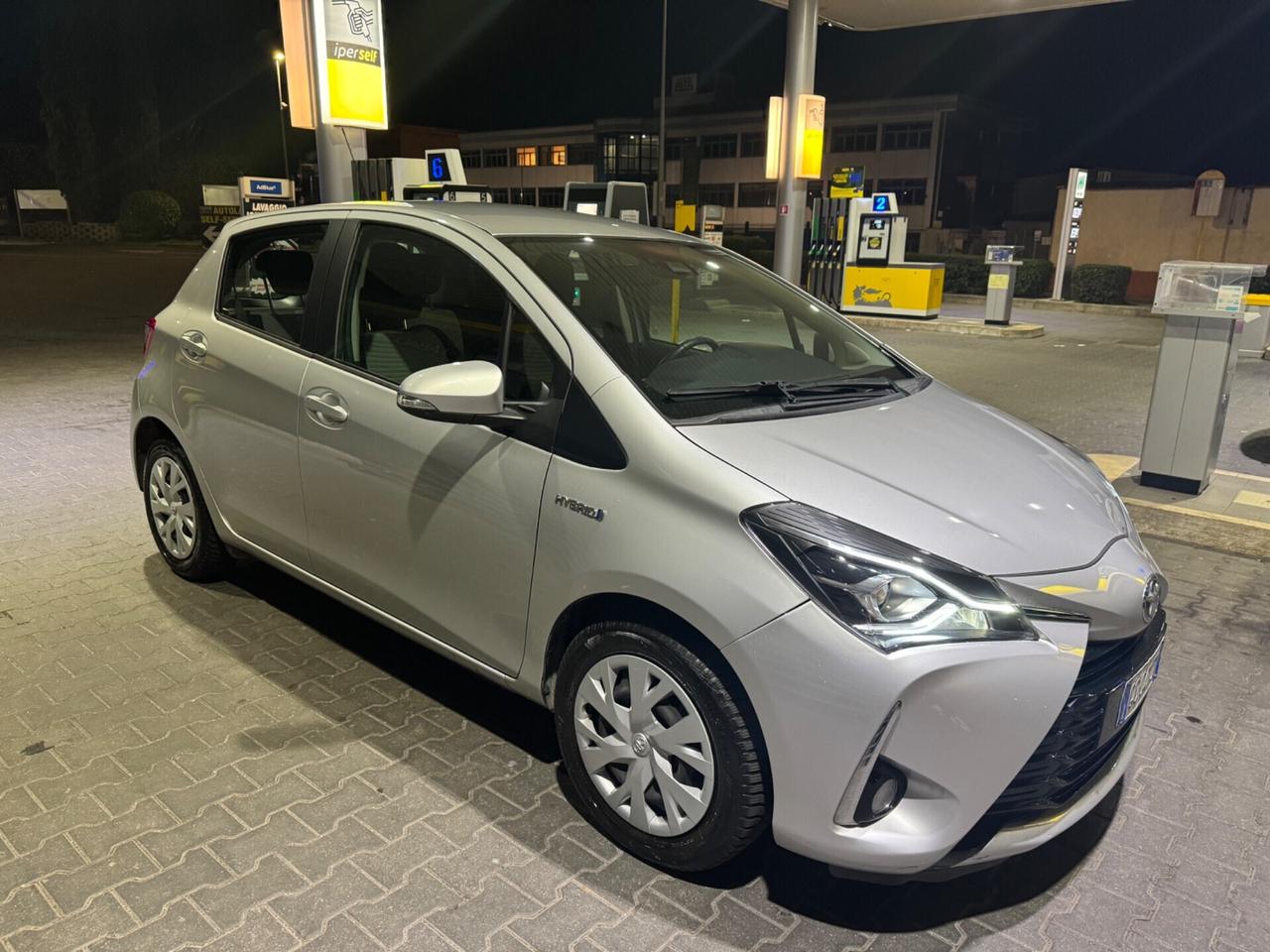 Toyota Yaris HIBRID 1.5 5 porte Active