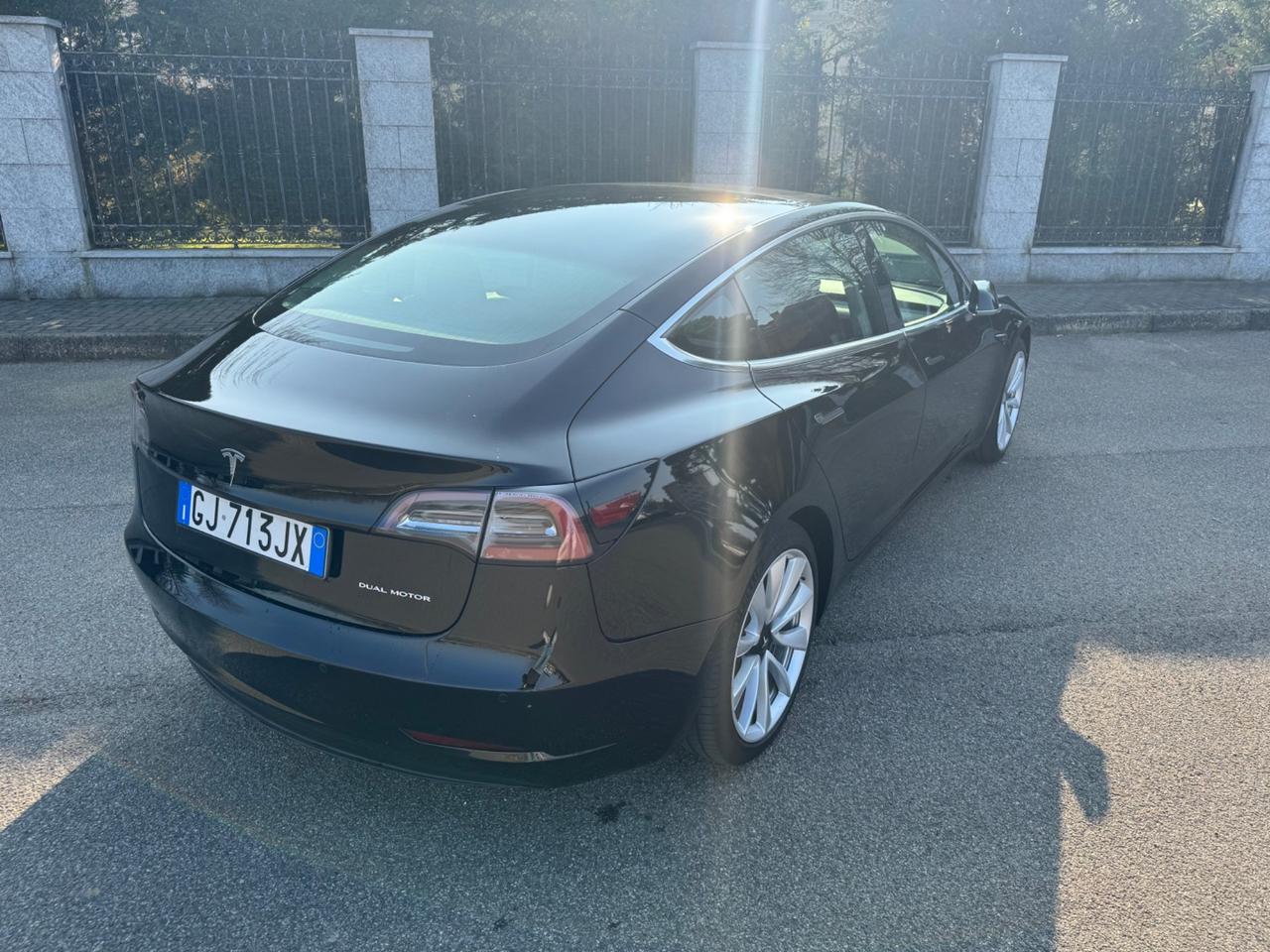 Tesla Model 3 Long Range Dual Motor AWD