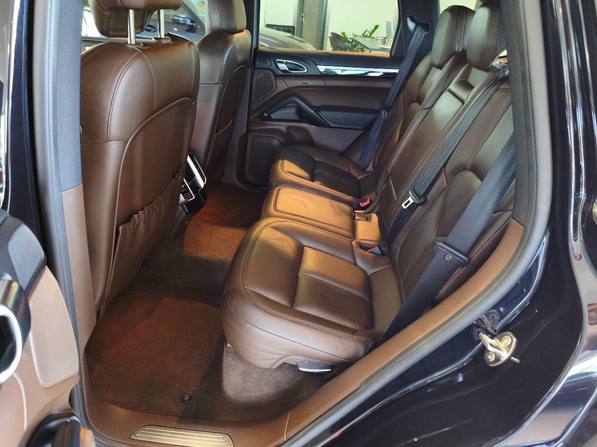PORSCHE Cayenne 3.0 Diesel Platinum Edition Cerchi 21