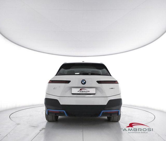 BMW iX xdrive40 Edition Essence - PER OPERATORI DEL SETTO
