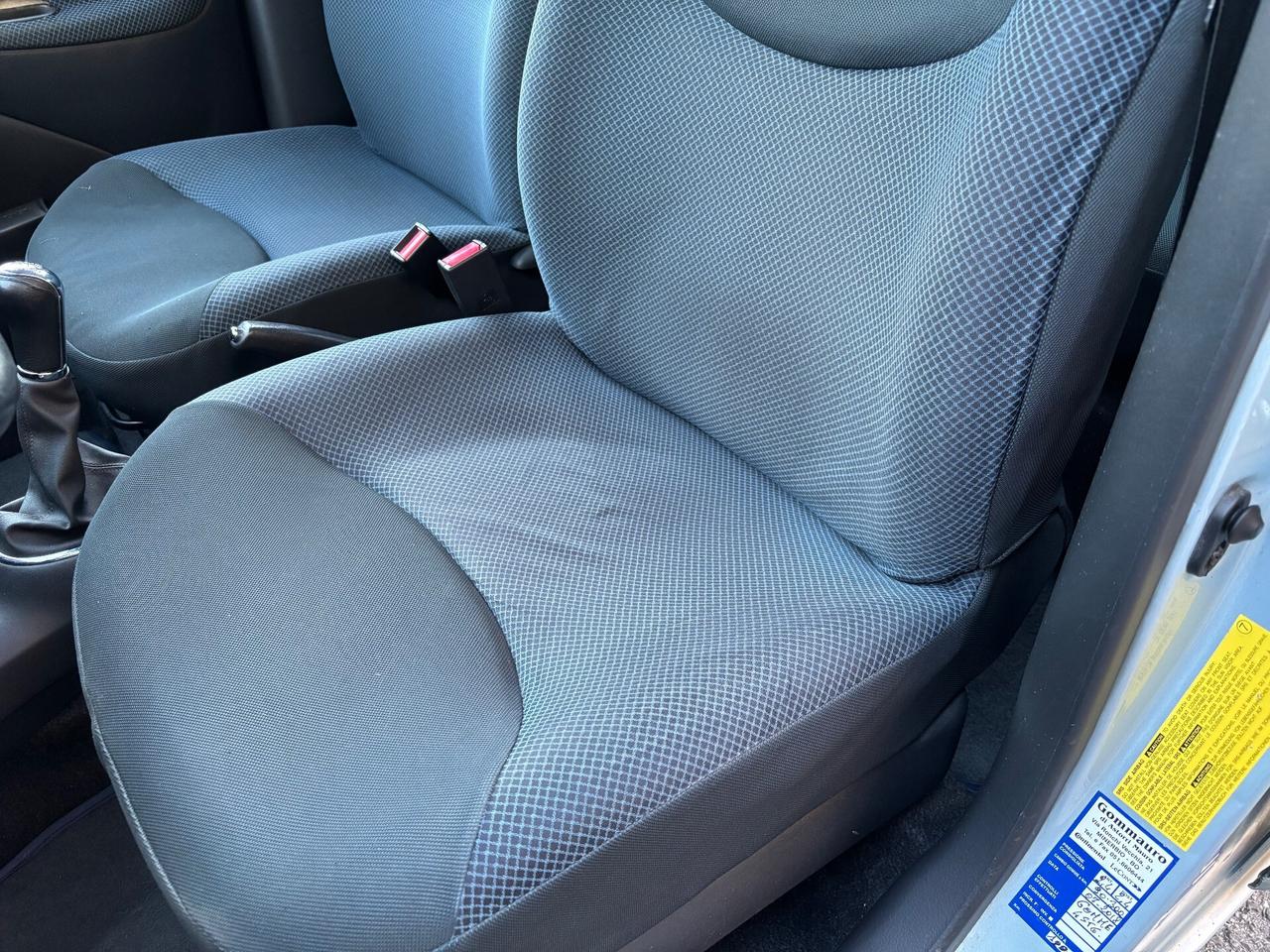 Toyota Yaris 1.0 5 porte OK NEOPATENTATI