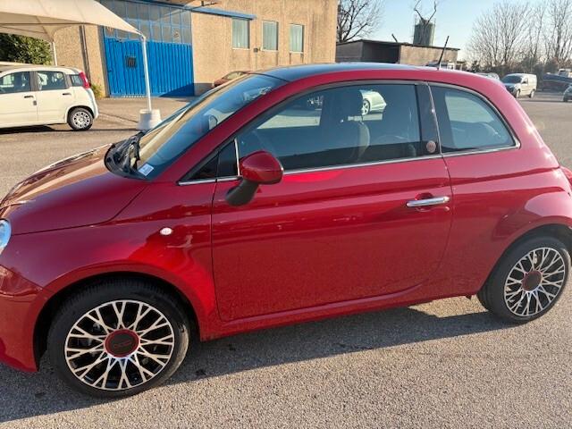 Fiat 500 1.0 Hybrid Red