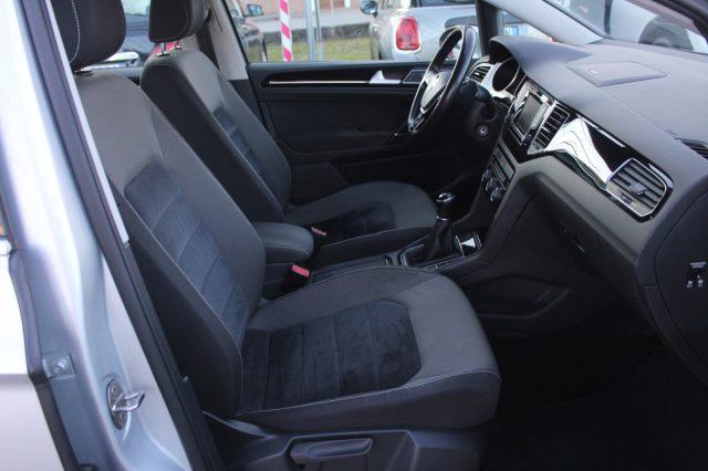 VOLKSWAGEN Golf Sportsvan 1.6 TDI 110CV Highline BlueMotion Technology