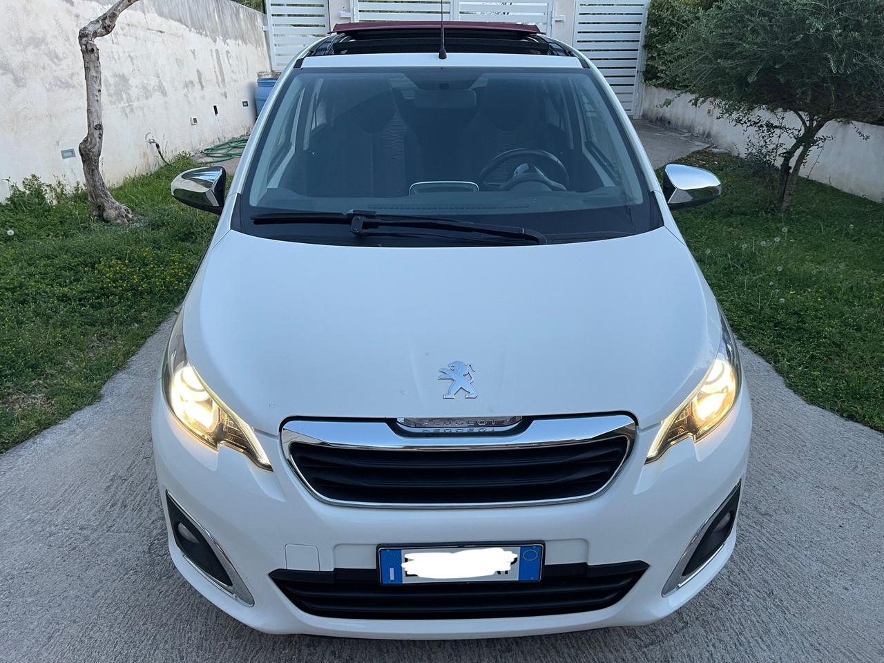 Peugeot 108 PureTech 82 5 porte Allure