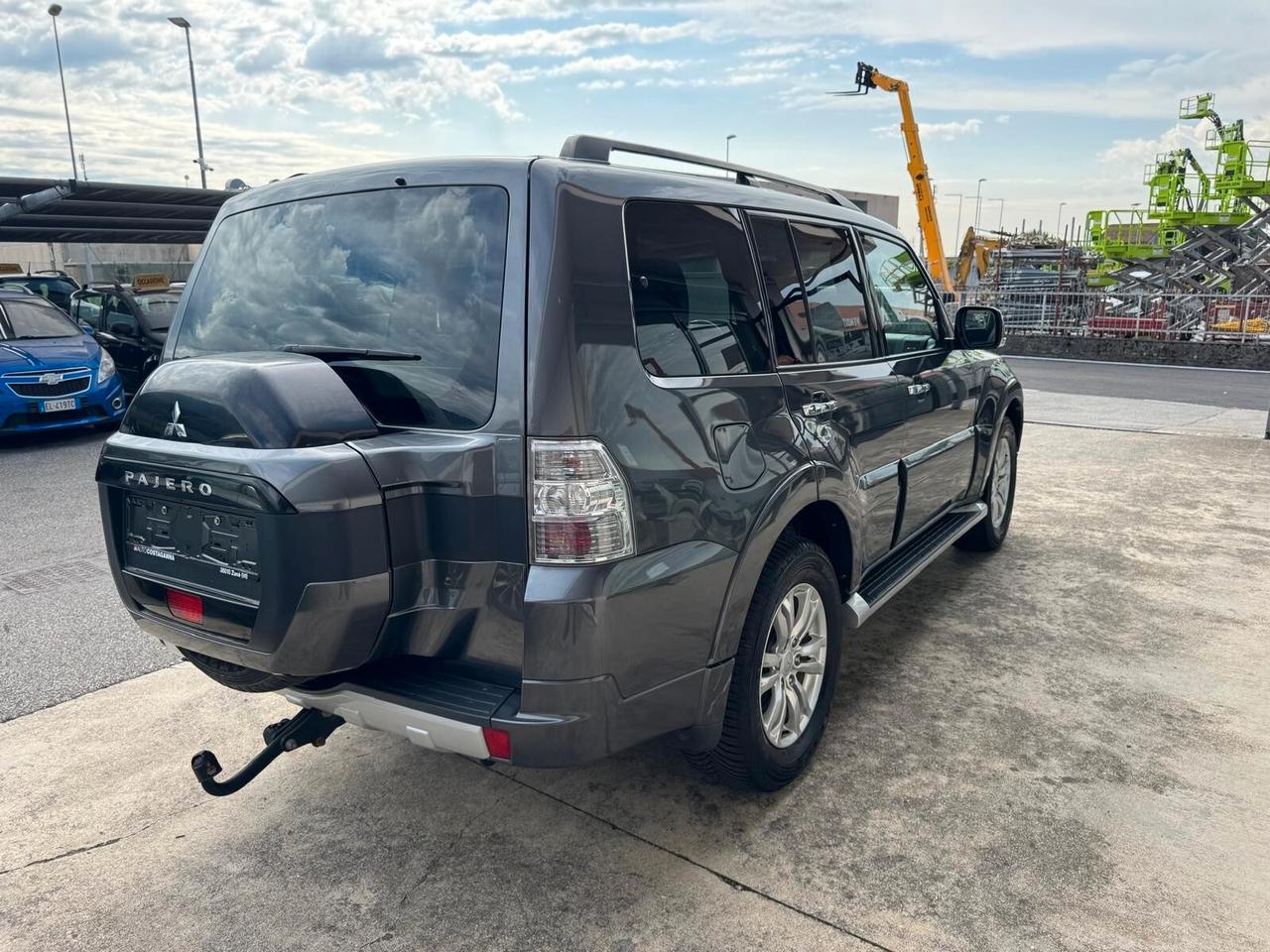 Mitsubishi Pajero 3.2 DI-D 16V aut. 5p. Instyle DPF
