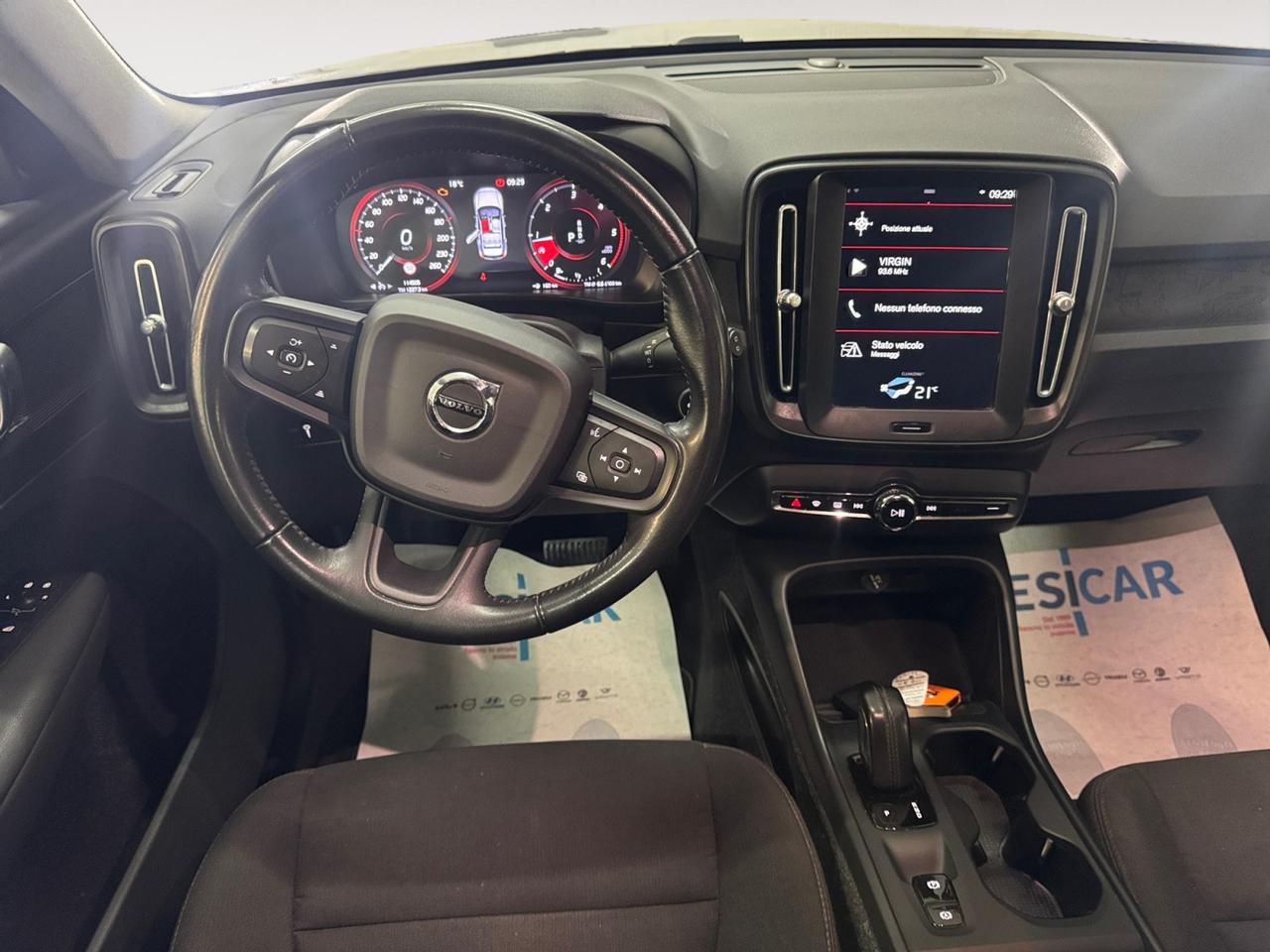 VOLVO XC40 2.0 d3 Momentum Core auto