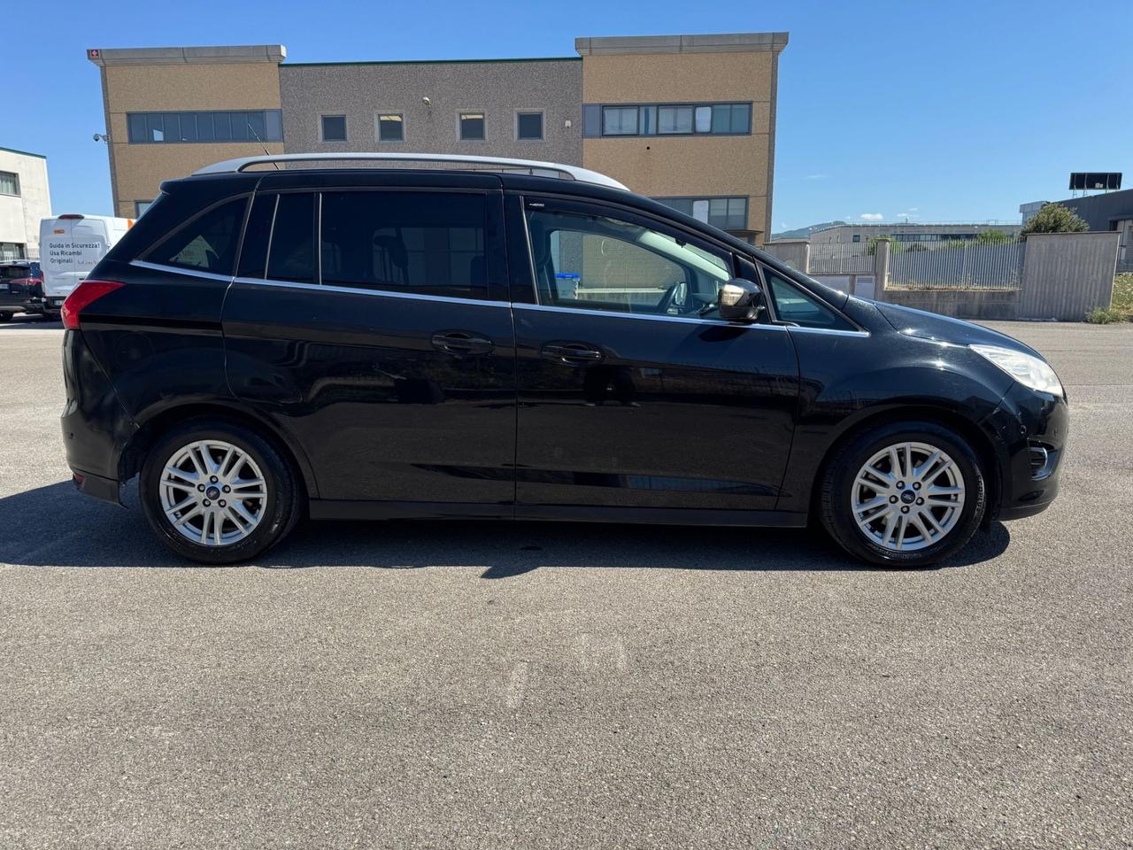 Ford C-Max 7 posti TDCi Titanium