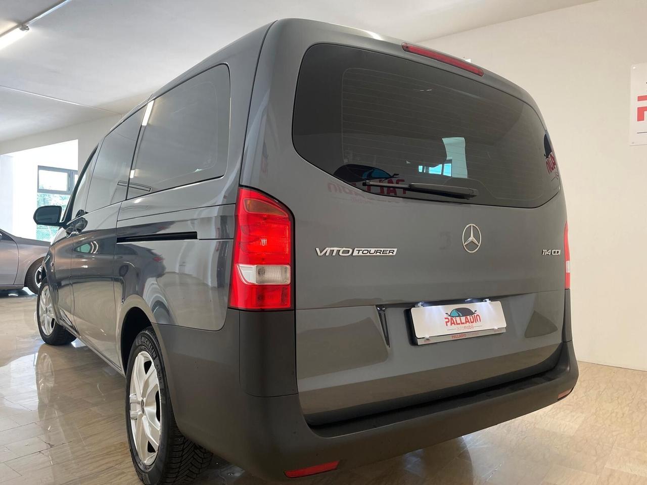 Mercedes-benz Vito TOURER 2.2 114 CDI 9 posti long