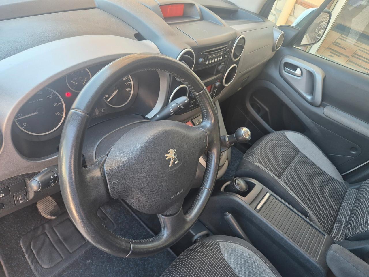 PEUGEOT PARTNER 5 POSTI ANNO 2016 1.6 HDI KM CERTIF