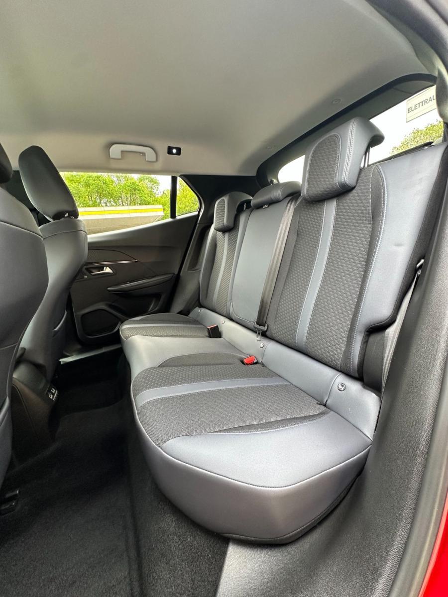 PEUGEOT - 2008 - PureTech 100 S&S Allure Pack GPL