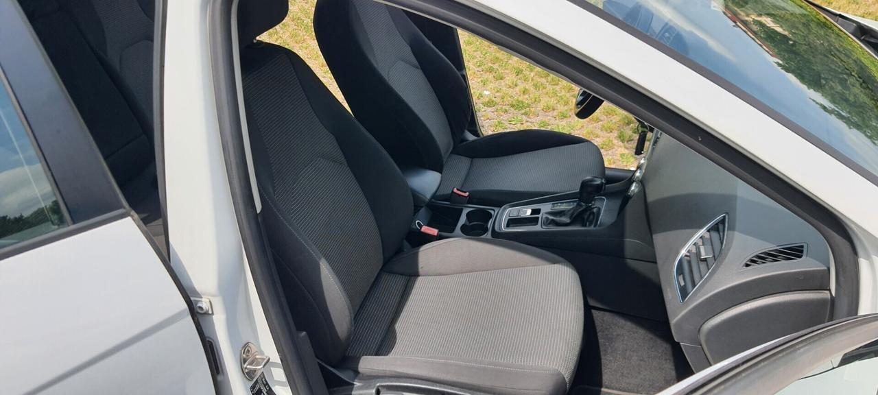 Seat Leon 1.6 TDI 110 CV DSG 5p. Start/Stop Style