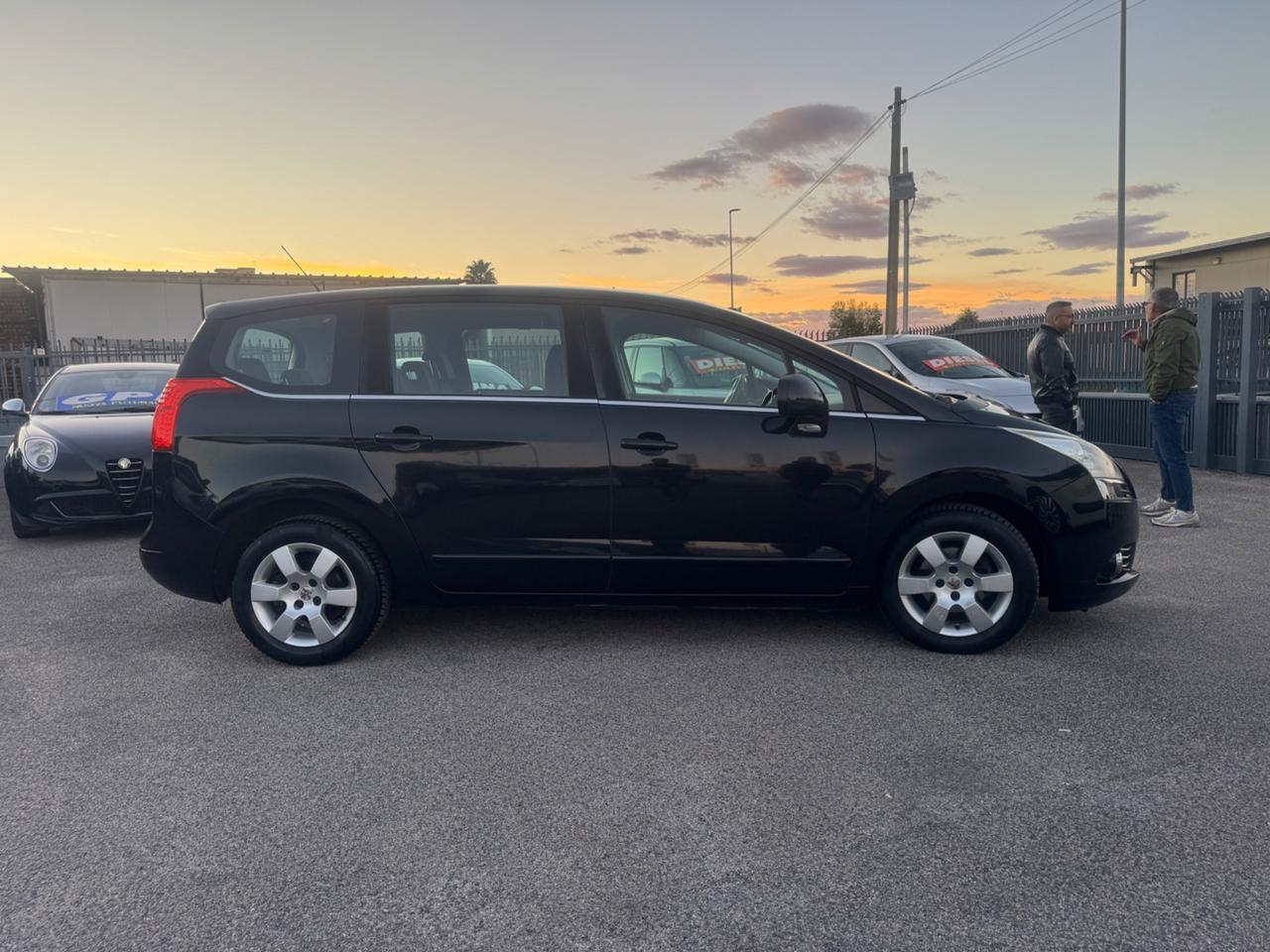Peugeot 5008 1.6 HDi 112CV Business 7 posti
