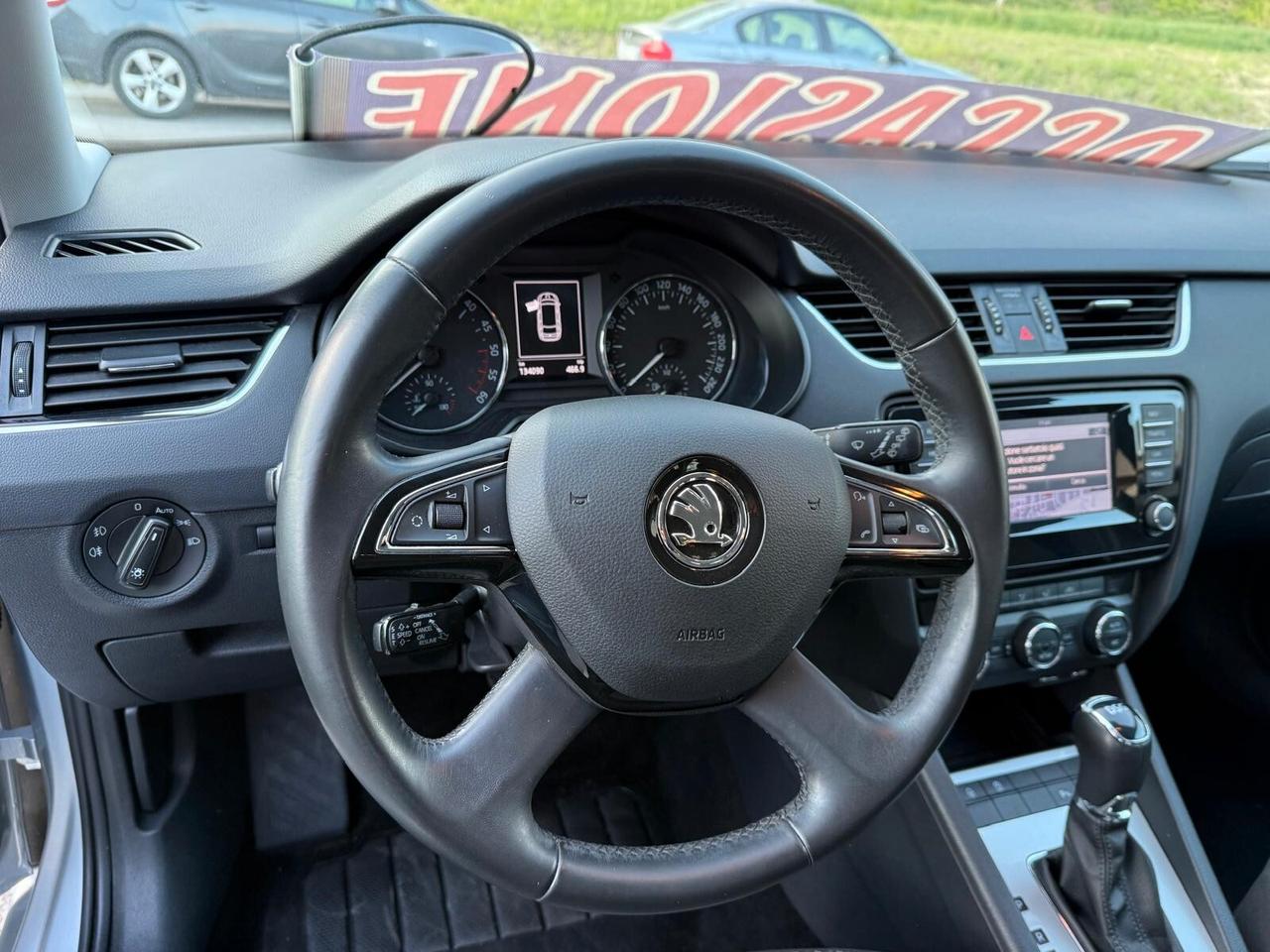 SKODA OCTAVIA 1.6 TDI DSG Wagon EXECUTIVE