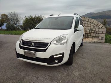 PEUGEOT Partner Tepee BlueHDi 100 Active