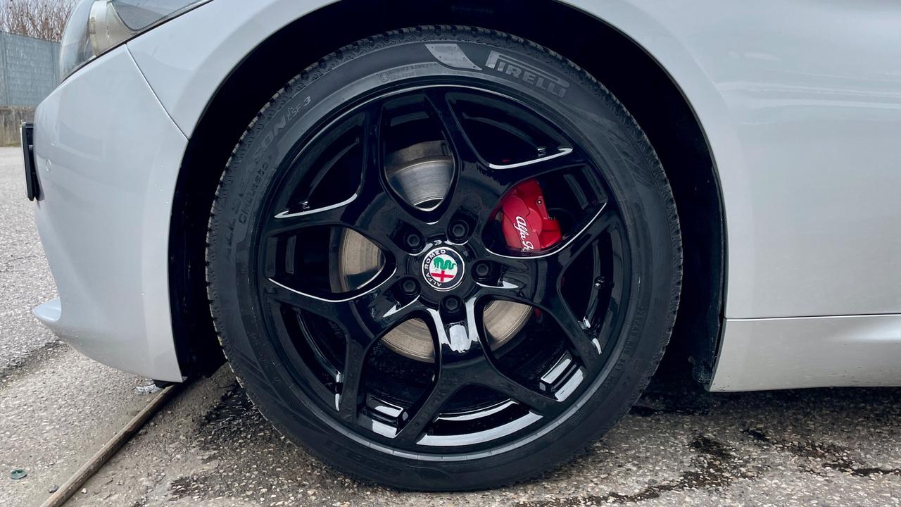 ALFA ROMEO GIULIA 2.2 TURBODIESEL EXECUTIVE 190CV - FULL LED, PELLE, CAR PLAY