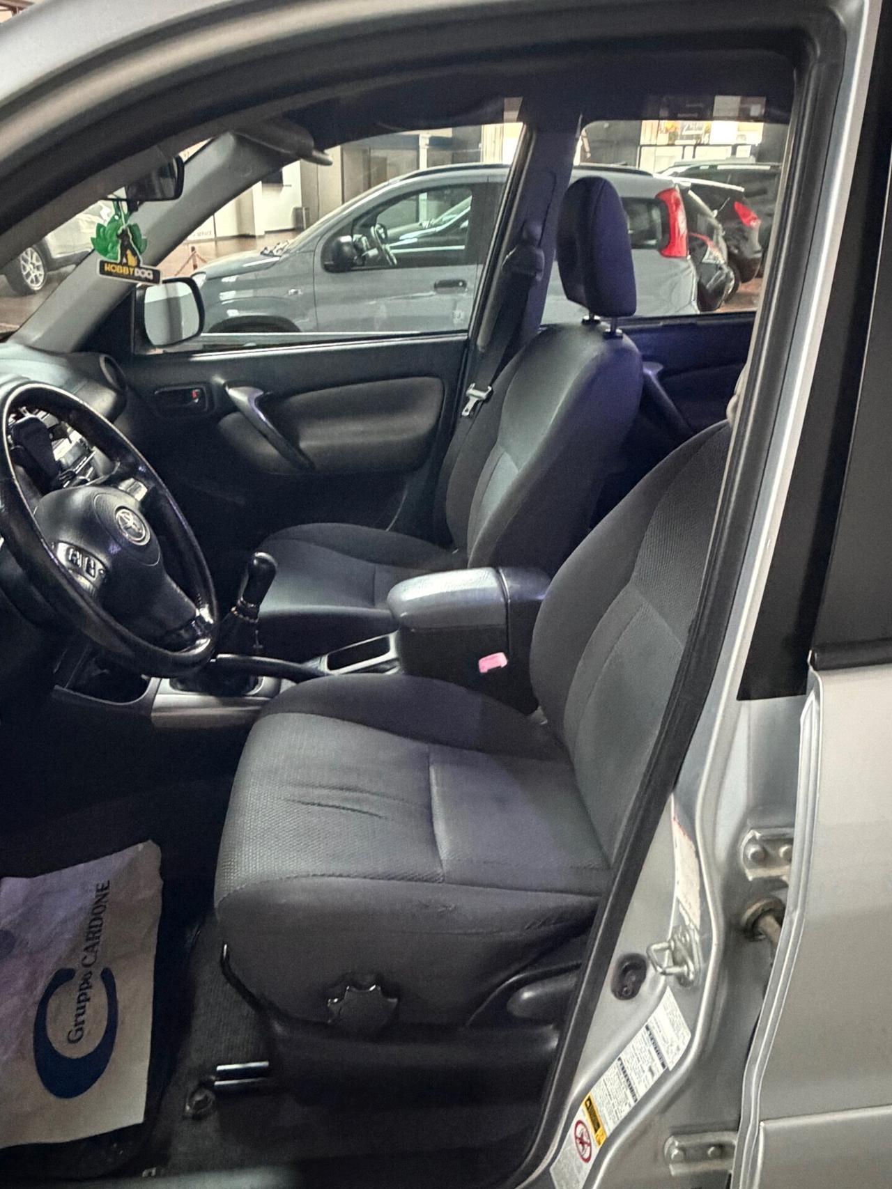 TOYOTA RAV 4 2.0 TDI D-4D