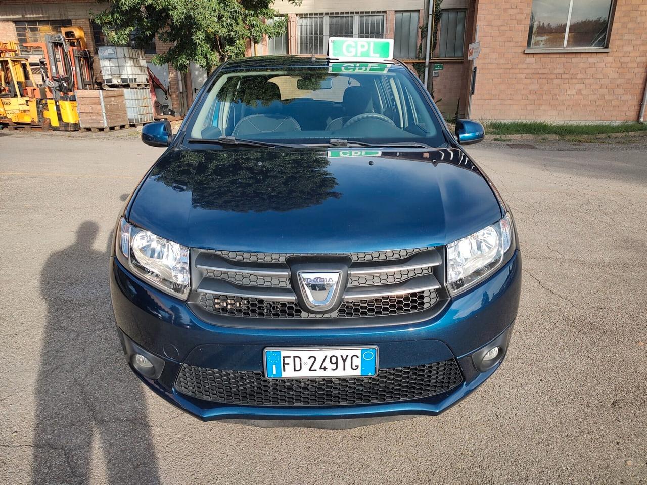 Dacia Sandero 0.9 TCe 12V T-GPL 90 Start&Stop SS Lauréate Family