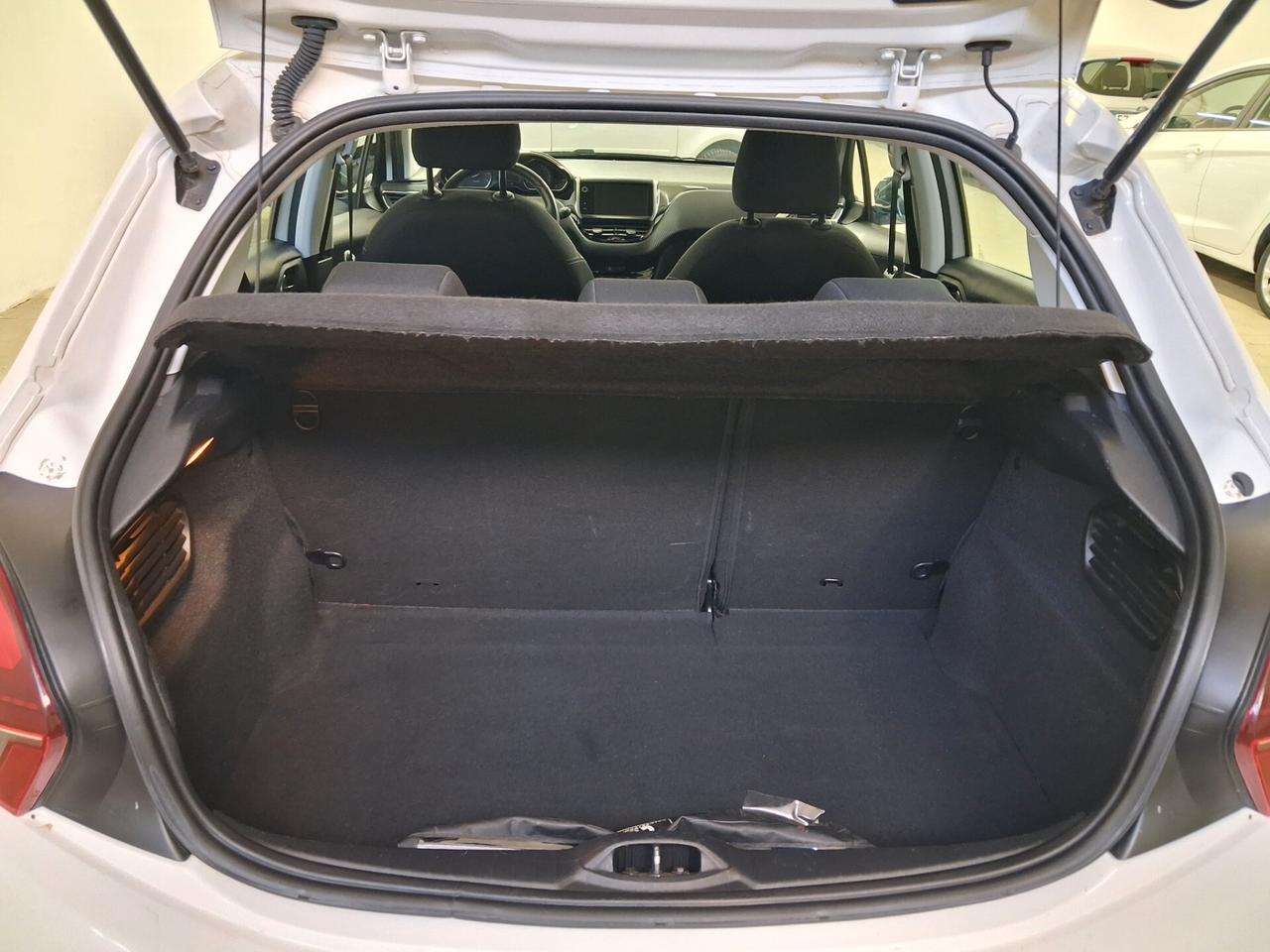 Peugeot 208 PureTech 82 5 porte Allure